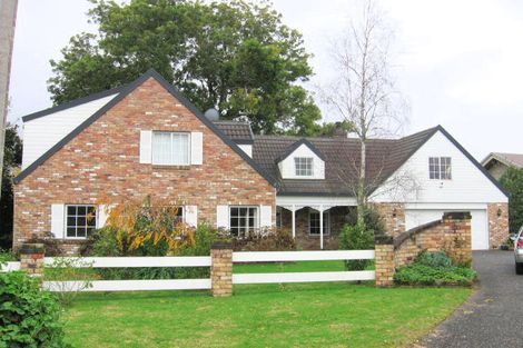 Photo of property in 12 Birchwood Grove, Greenhithe, Auckland, 0632