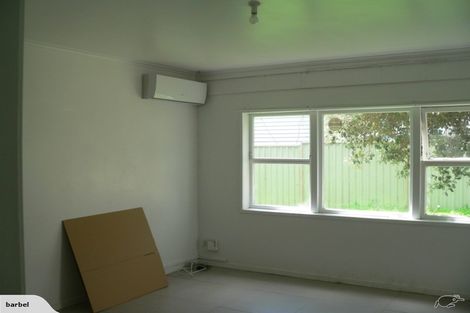 Photo of property in 2 Ryburn Road, Mount Wellington, Auckland, 1062