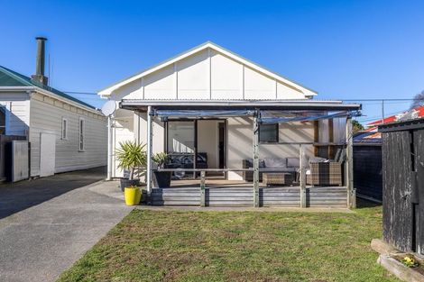 Photo of property in 137 Cambridge Street, Levin, 5510