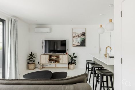 Photo of property in 56 Karewa Parade, Papamoa Beach, Papamoa, 3118