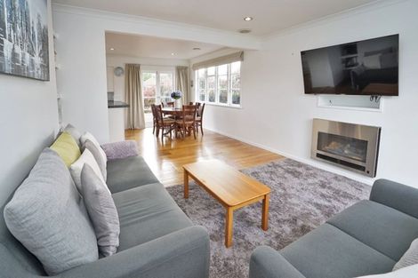 Photo of property in 9 Armitage Place, Fairfield, Hamilton, 3214