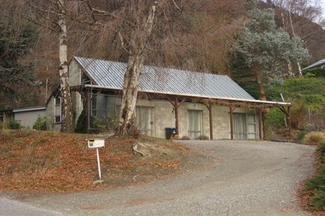 Photo of property in 10 Surrey Street, Arrowtown, 9302