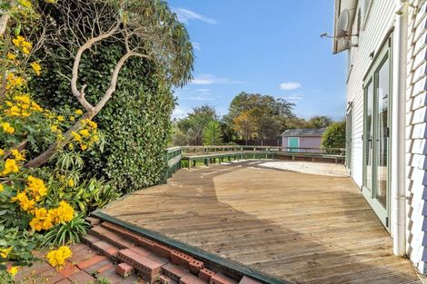 Photo of property in 13 Waimarie Avenue, Paraparaumu, 5032