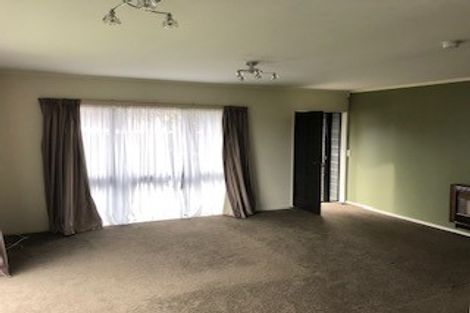 Photo of property in 8b Marama Crescent, Palmerston North, 4414