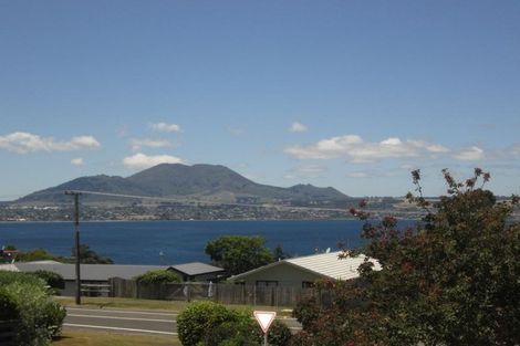 Photo of property in 5 Brunette Drive, Acacia Bay, Taupo, 3330