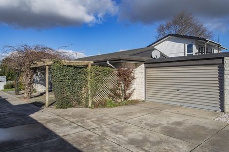 Photo of property in 1/395 Withells Road, Avonhead, Christchurch, 8042