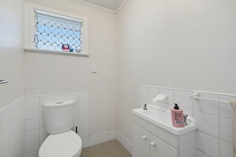 Photo of property in 2 Alastair Avenue, Owhata, Rotorua, 3010