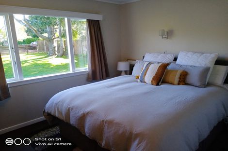 Photo of property in 239 Hepburn Road, Glendene, Auckland, 0602