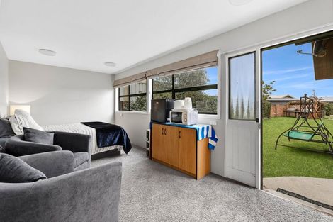 Photo of property in 47 Frye Crescent, Albert Town, Wanaka, 9305