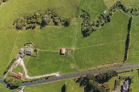 Photo of property in 1382 Carrington Road, Hurworth, New Plymouth, 4371