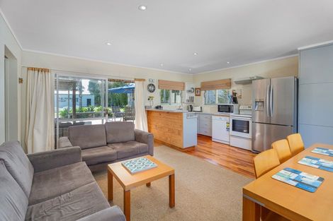 Photo of property in 30 Oyster Drive, Cooks Beach, Whitianga, 3591