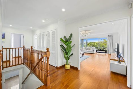 Photo of property in 1/5 Colmar Road, Mellons Bay, Auckland, 2014