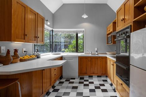 Photo of property in 20 Snowdon Road, Fendalton, Christchurch, 8052