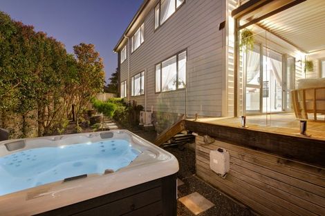 Photo of property in 12 Vera Court, Silverdale, 0932