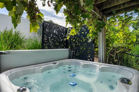 Photo of property in 206b Marine Parade, Mount Maunganui, 3116