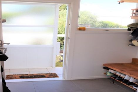 Photo of property in 45 Totara Road, Te Atatu Peninsula, Auckland, 0610