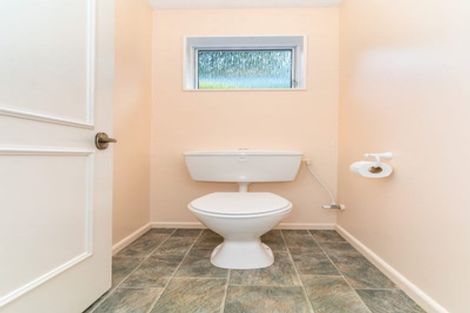 Photo of property in 20 Centennial Avenue, Helensburgh, Dunedin, 9010