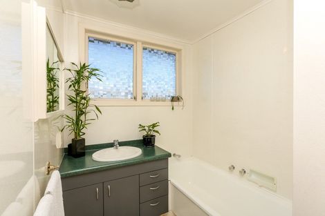 Photo of property in 41 Nevada Drive, Merrilands, New Plymouth, 4312