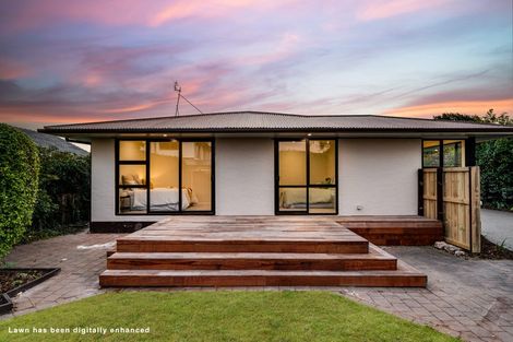 Photo of property in 16 Chepstow Avenue, Fendalton, Christchurch, 8052