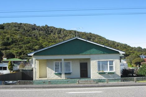 Photo of property in 193 Main South Road, Karoro, Greymouth, 7805