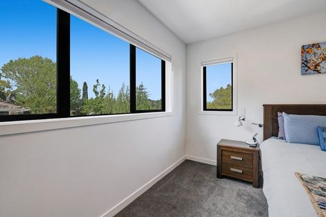 Photo of property in 3a Gladys Avenue, Glenfield, Auckland, 0629