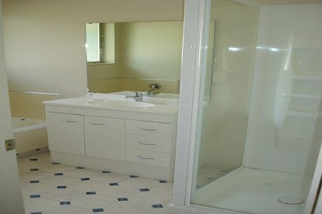 Photo of property in 42a Queenwood Road, Levin, 5510