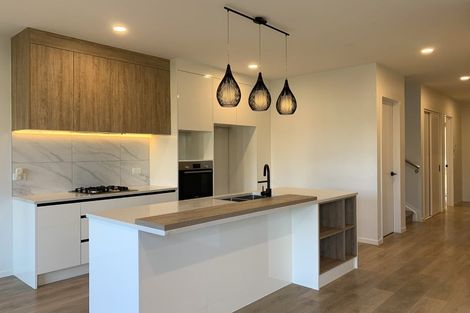 Photo of property in 115 Waekahu Road, Westgate, 0814