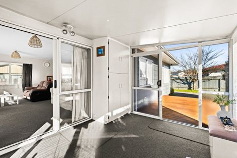 Photo of property in 2/434 Gloucester Street, Taradale, Napier, 4112