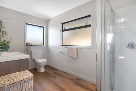 Photo of property in 111 Pacific View Drive, Whangamata, 3620