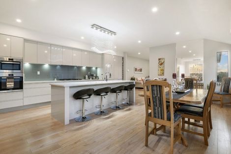 Photo of property in 7 Bridget Court, Red Beach, 0932