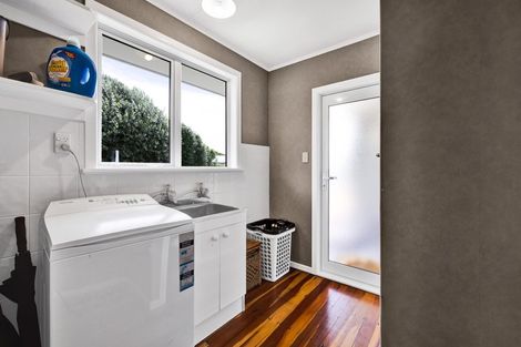 Photo of property in 11 Mccarthy Street, Hawera, 4610