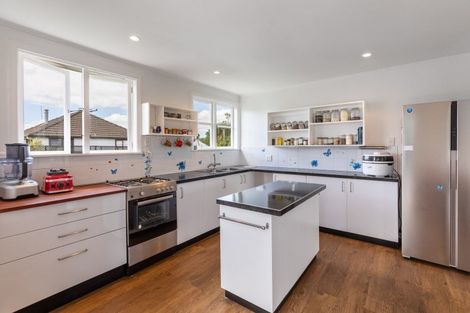 Photo of property in 21 Hall Street, Woodville, 4920