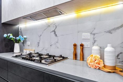 Photo of property in 25 Henriette Place, Totara Park, Auckland, 2105