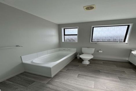 Photo of property in 128a Inwoods Close, Parklands, Christchurch, 8083