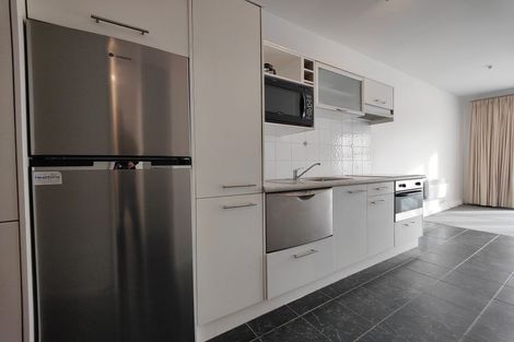 Photo of property in Atrium Apartments, 2q/154 The Terrace, Wellington Central, Wellington, 6011