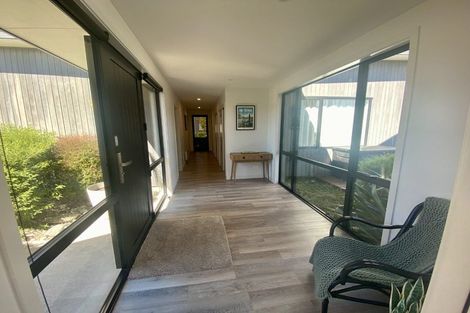 Photo of property in 6 Clutha Place, Wanaka, 9305