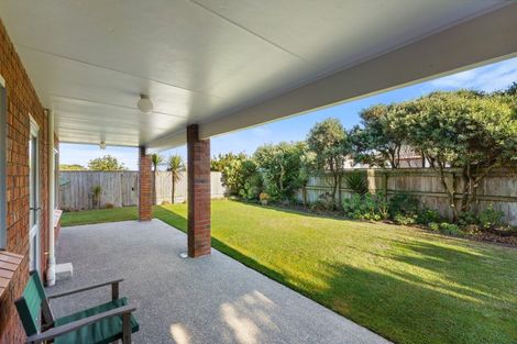 Photo of property in 8 Scott Avenue, Otaki Beach, Otaki, 5512