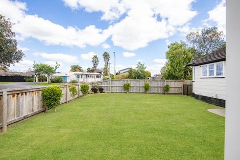 Photo of property in 1 Moule Place, Fairfield, Hamilton, 3214