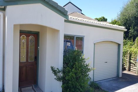 Photo of property in 56 Goldfinch Rise, Unsworth Heights, Auckland, 0632