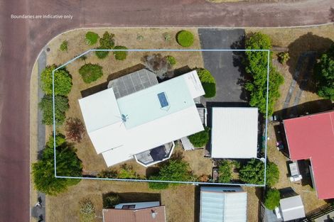 Photo of property in 2 Opal Place, Pauanui, Hikuai, 3579