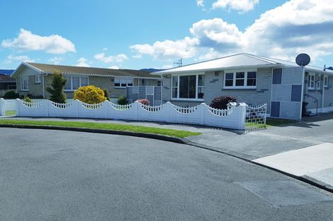 Photo of property in 17 Joseph Grove, Elderslea, Upper Hutt, 5018