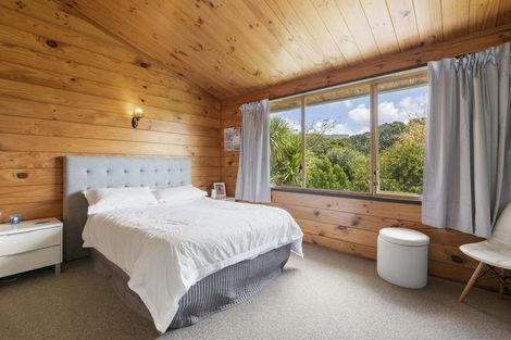 Photo of property in 2/442 Beach Road, Murrays Bay, Auckland, 0630