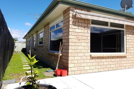 Photo of property in 27 Dan Tori Place, Orewa, 0931