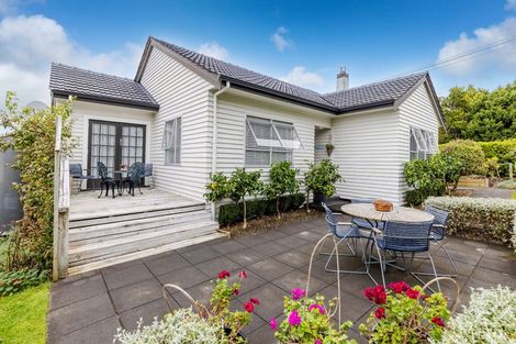 Photo of property in 17 Windsor Road, Maeroa, Hamilton, 3200