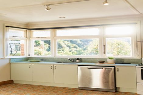 Photo of property in 10 Orbell Street, Dalmore, Dunedin, 9010