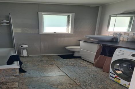 Photo of property in 106 Brandon Street, Featherston, 5710