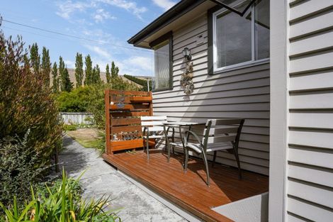 Photo of property in 50 Princes Street, Waikari, 7420