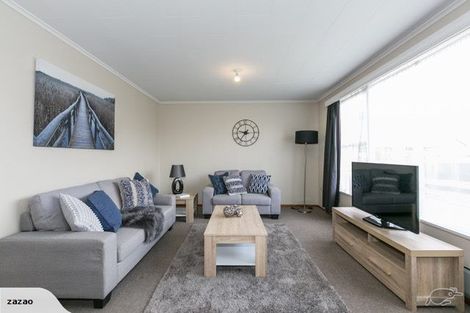 Photo of property in 2/502 Saint Aubyn, Hastings, 4122