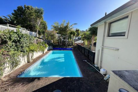 Photo of property in 2 Bellbird Rise, Murrays Bay, Auckland, 0630