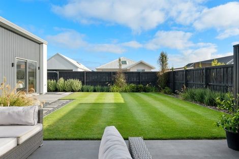 Photo of property in 27 Finstock Way, Rolleston, 7614